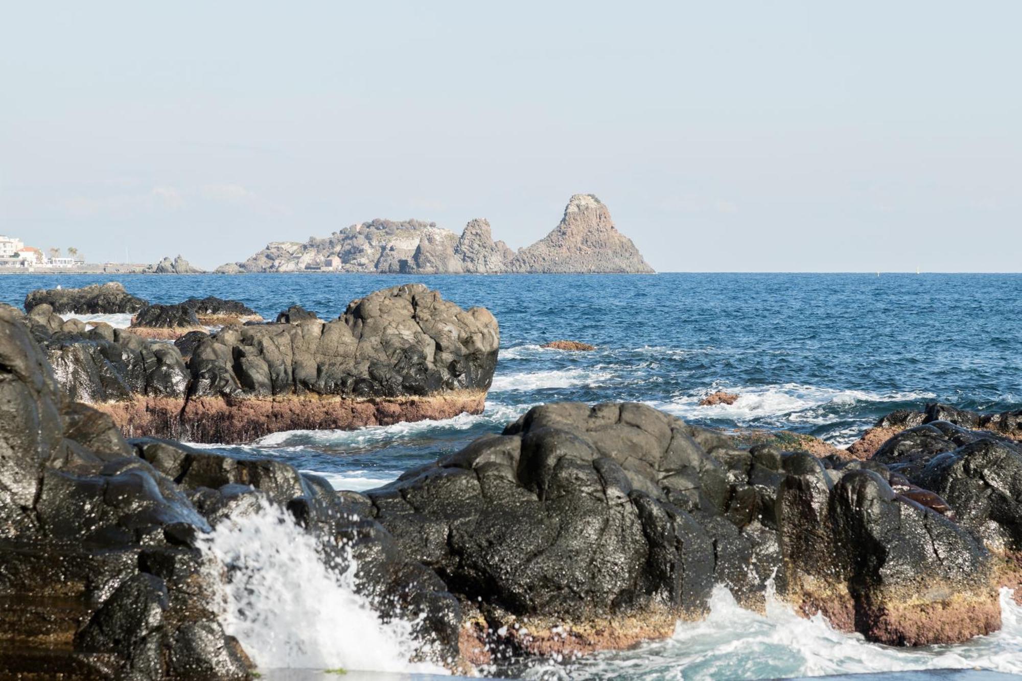 Magnolia Design Apartment Aci Castello Esterno foto
